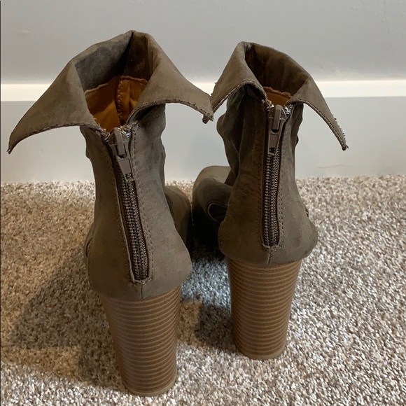 Qupid hunter green booties - Picture 3 of 4